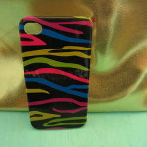 iphone 4 case is being swapped online for free