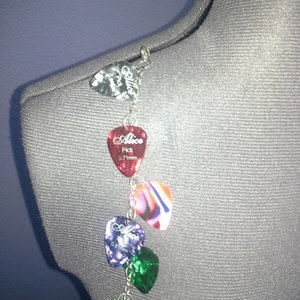 Guitar pick bracelet  is being swapped online for free