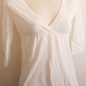 Aeropastale top is being swapped online for free