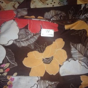 floral tote bag is being swapped online for free