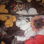 floral tote bag is being swapped online for free