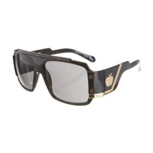 Apple Bottom Sunglasses is being swapped online for free