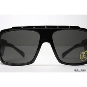 Apple Bottom Sunglasses is being swapped online for free