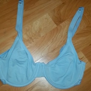 Victoria's Secret Bra 36C is being swapped online for free