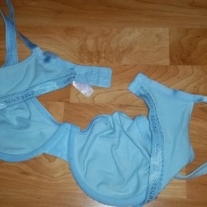 Victoria's Secret Bra 36C is being swapped online for free