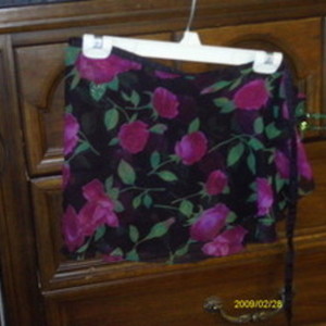 Sheer bikini wrap is being swapped online for free