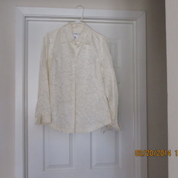 Lovely Coldwater Creek Top is being swapped online for free