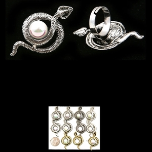 Silver SNAKE w/pearl adjustable RING is being swapped online for free