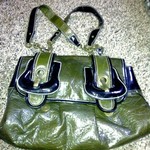 CUTE LARGE GREEN LEATHER PURSE is being swapped online for free