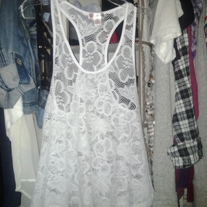 sexy floral tank is being swapped online for free