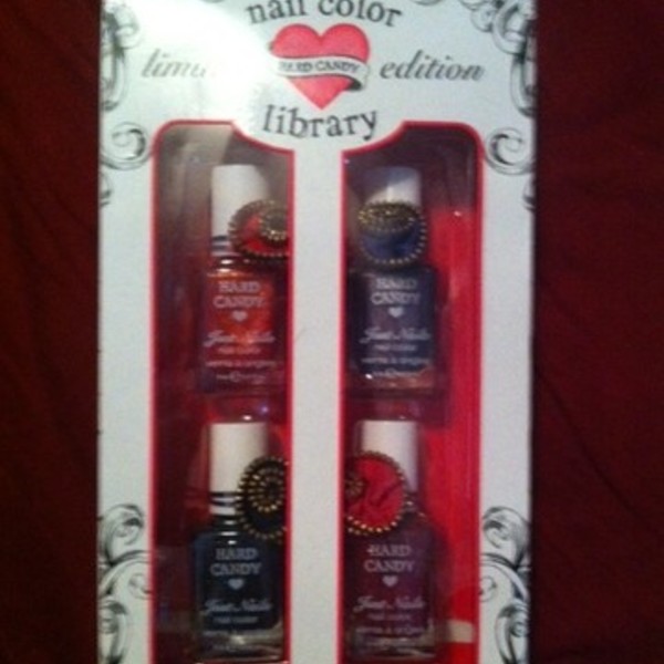 Hard Candy nail polish set is being swapped online for free