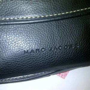 Purse inspired Marc Jacobs Black is being swapped online for free