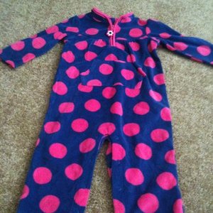 Carters sleepers 9 Months is being swapped online for free