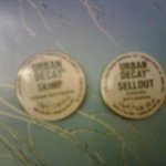 Urban Decay Eyeshadow in Sellout is being swapped online for free