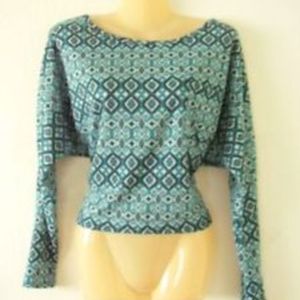 blue print dolman sweaer is being swapped online for free