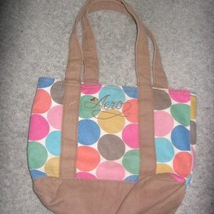 Small Aero Tote is being swapped online for free
