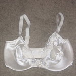 34D Maidenform Bra is being swapped online for free