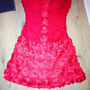 Sexy red dress clubbing party m or 10/12 uk is being swapped online for free