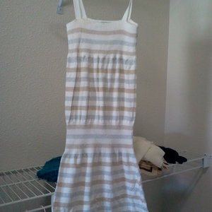 striped dress is being swapped online for free