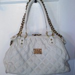 D&G Dolce and Gabbana Replica Quilted Bag is being swapped online for free