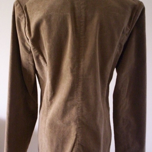 Vintage Perry Ellis Jacket M is being swapped online for free