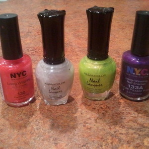 Nailpolish lot is being swapped online for free