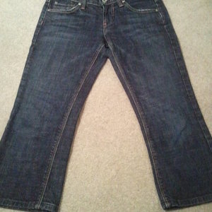 James Jeans capri jeans 24 is being swapped online for free
