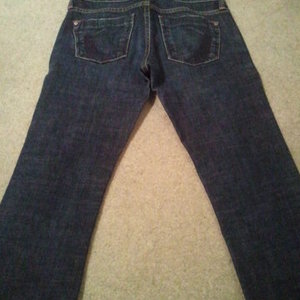 James Jeans capri jeans 24 is being swapped online for free