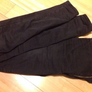 black high waisted skinny jeans is being swapped online for free