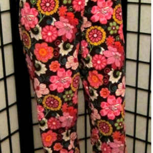 Vera Bradley Pink Mod Floral PJ Pants SZ L is being swapped online for free