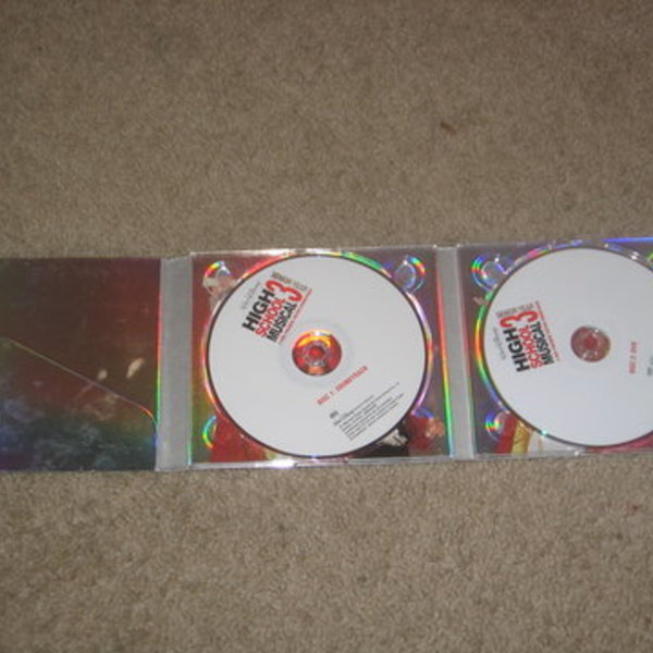 Music CD - High School Musical 3 is being swapped online for free