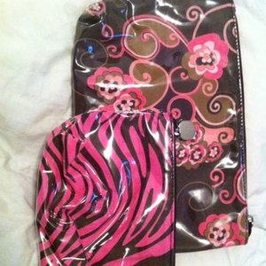 MARK makeup Bags is being swapped online for free