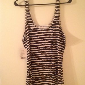 Urban Outfitters NWT Tank is being swapped online for free
