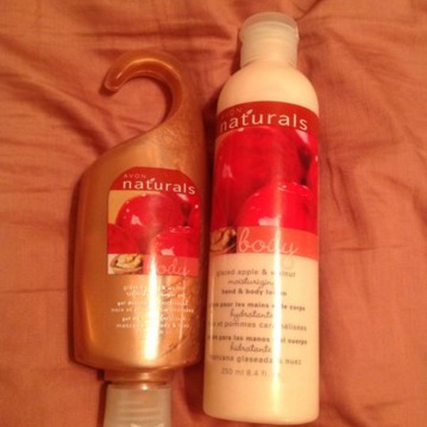 Avon Set is being swapped online for free