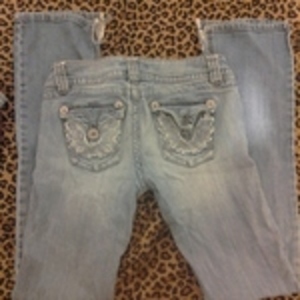 jeans  is being swapped online for free