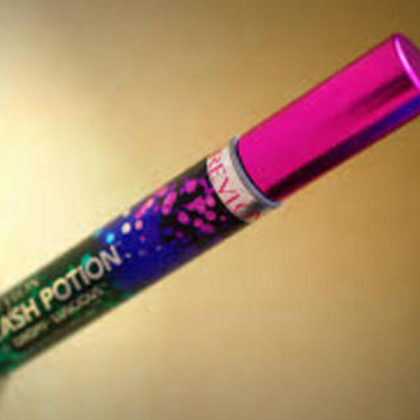 Revlon Lash Potion Mascara is being swapped online for free