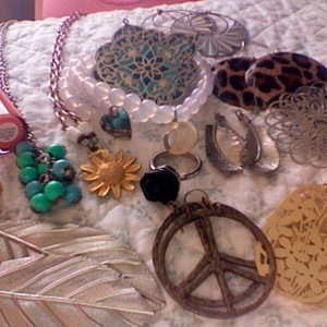 Jewelry, Lipgloss  is being swapped online for free