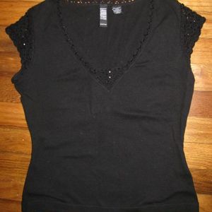 Black Top with Crochet is being swapped online for free