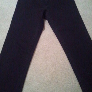 AG Adriano Goldschmied cropped jeans 27 is being swapped online for free