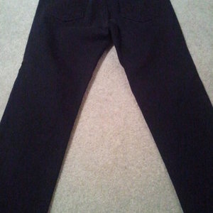 AG Adriano Goldschmied cropped jeans 27 is being swapped online for free