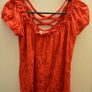 Bright Red Top is being swapped online for free