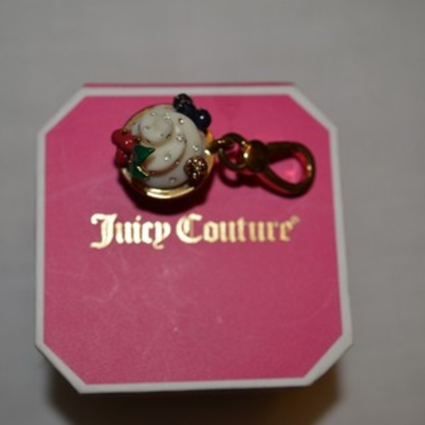 Juicy Couture Charm is being swapped online for free