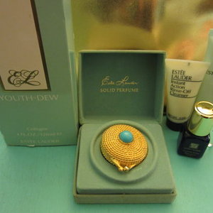 estee lauder lot is being swapped online for free