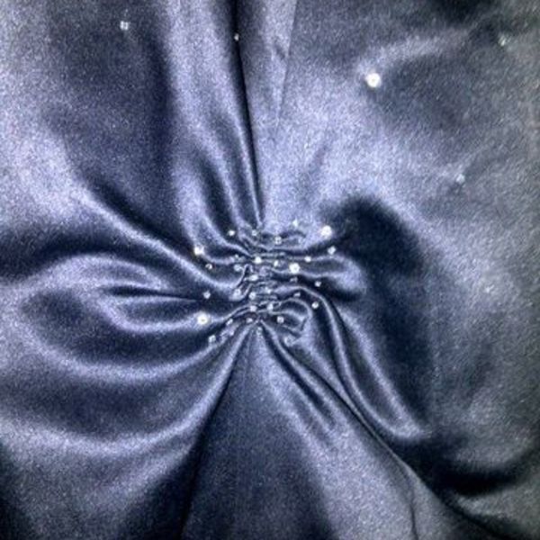 Prom dress BLACK  is being swapped online for free