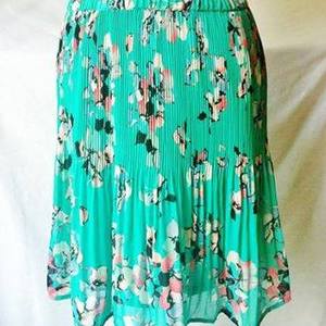 NWT Elle Chiffon Layer Skirt Size XL is being swapped online for free