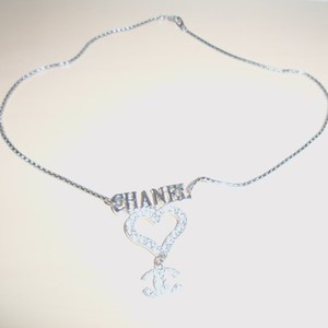 Fake Chanel Necklace is being swapped online for free