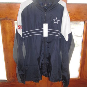 NFL Dallas Cowboys wind breaker zipup NWT is being swapped online for free