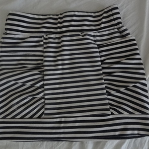 Cute Striped Mini Skirt S is being swapped online for free
