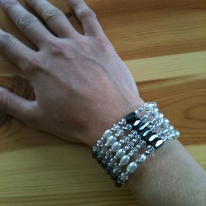Colored magnetic rhinestone bracelets/necklaces is being swapped online for free