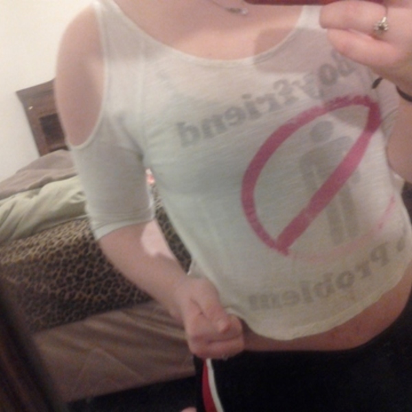 no boyfriend no problem top is being swapped online for free